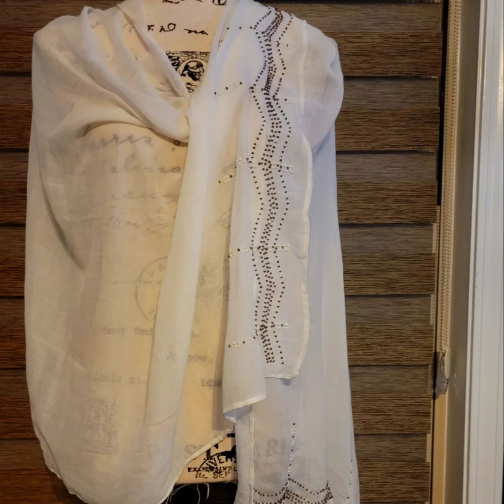 Creme Beaded Wrap 70